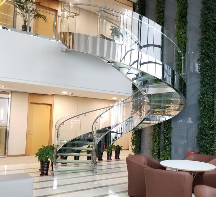 香港今晚开现场直播9